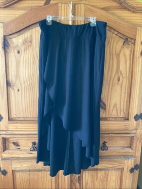 Women’s Halara black asymmetric hem long skirt built in shorts size 2X